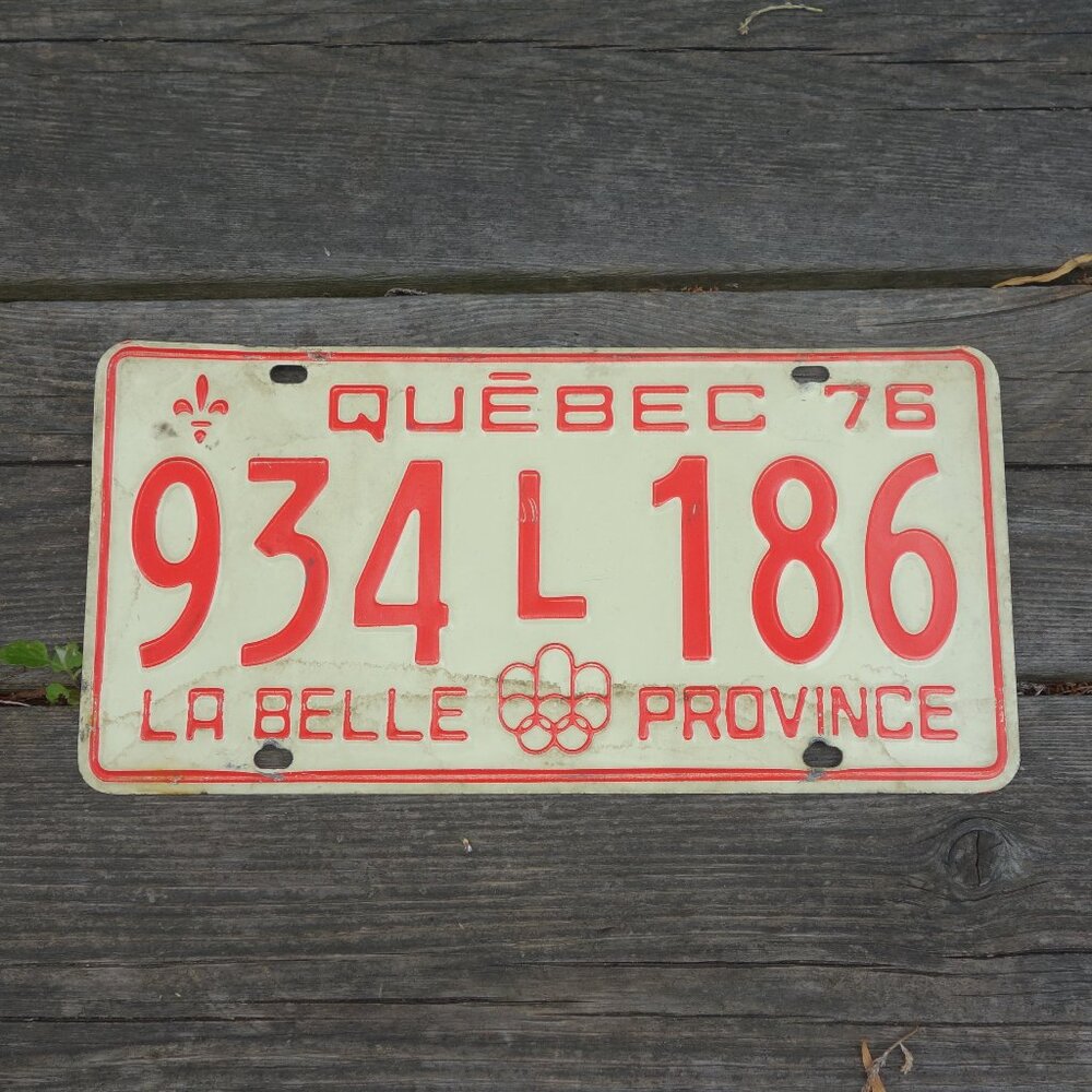 Vintage Quebec 1976 La Belle Province License Plate